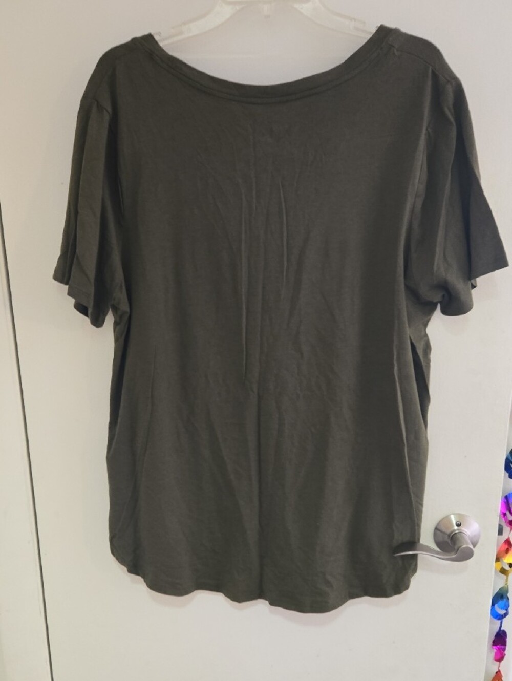 Ava & Viv Olive Scoop Neck Short Sleeve Tee - Picture 2 of 3